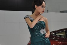 巴音郭楞若何兼职车模或平面模特(若何兼职车模或平面模特呢)