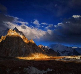 巴音郭楞伴游中国最好的风景已经在路上(旅游一路上的风景)