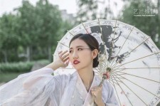 巴音郭楞汉服模特兼职(汉服模特兼职雇用)