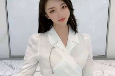 巴音郭楞乌鲁木齐伴游模特兼职的简单介绍