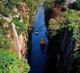 巴音郭楞附近旅游(附近旅游年票办理点)