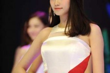 巴音郭楞成都特大模特兼职**(成都服拆模特兼职是实的吗)