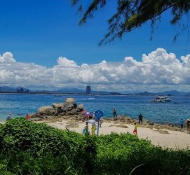 巴音郭楞自由行(自由行和跟团游哪个好)