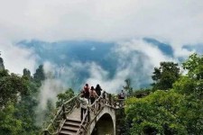 巴音郭楞二日游(二日游旅游攻略)
