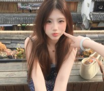 巴音郭楞伴游女生 | 周雪的资料