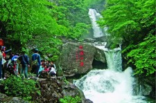 巴音郭楞安吉旅游攻略(湖州安吉旅游攻略)