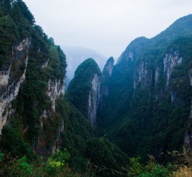 巴音郭楞伴游中国带你去湘西(湘西跟团旅游)