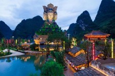 巴音郭楞旅游攻略网(旅游攻略网站推荐知乎)