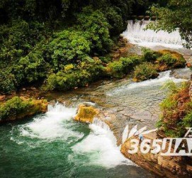 巴音郭楞去哪里旅游好(七月八月去哪里旅游好)