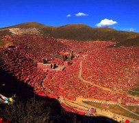 巴音郭楞色达旅游攻略(成都到色达旅游攻略)