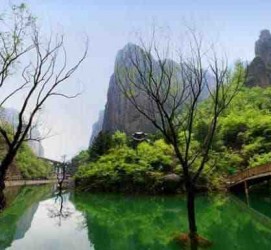 巴音郭楞周边旅游攻略(三星堆周边旅游攻略)