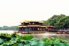 巴音郭楞杭州游玩攻略(杭州游玩攻略二天)