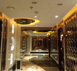 巴音郭楞中国夜场伴游招聘骗局(夜场招聘是什么套路)