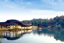 巴音郭楞景点介绍(景点介绍模板)