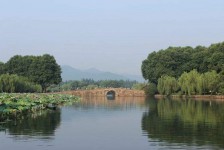 巴音郭楞杭州游玩攻略(无锡到杭州游玩攻略)