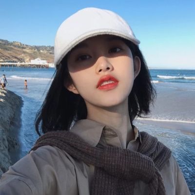 巴音郭楞伴游女生云飞扬的资料