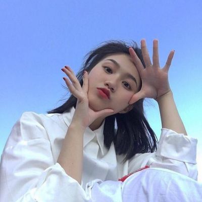 巴音郭楞伴游女生赵晴雅的资料