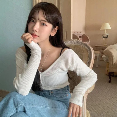 巴音郭楞伴游女生邓丽丽的资料
