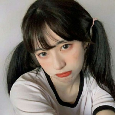 巴音郭楞伴游女生彭江舞的资料