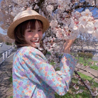 巴音郭楞伴游女生扶婷的资料
