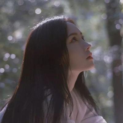 巴音郭楞伴游女生秦鹿鸣的资料