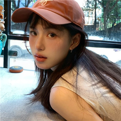 巴音郭楞伴游女生杨梦研的资料