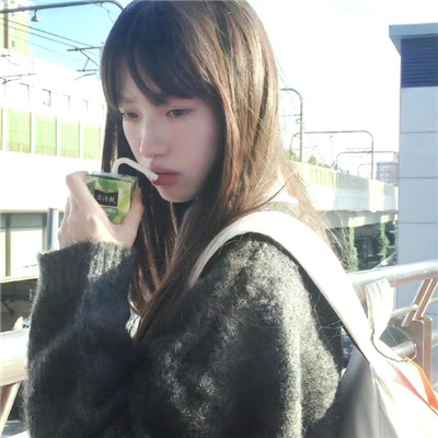 巴音郭楞伴游女生沈清荷的资料