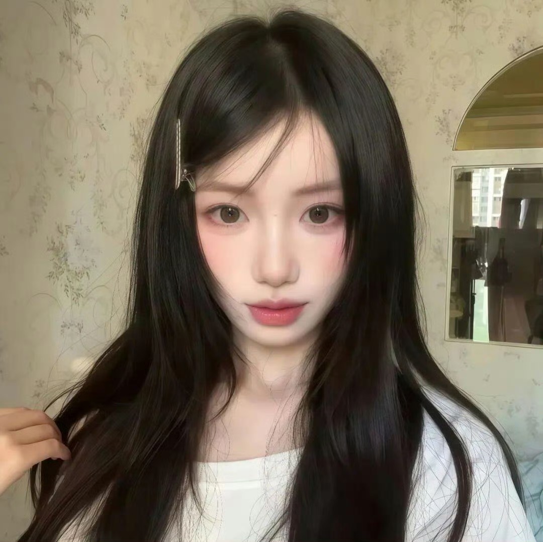 巴音郭楞伴游女生雨桐的资料