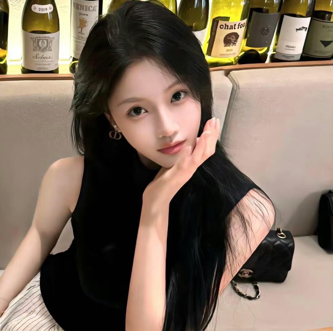 巴音郭楞伴游女生阚梦蕊的资料