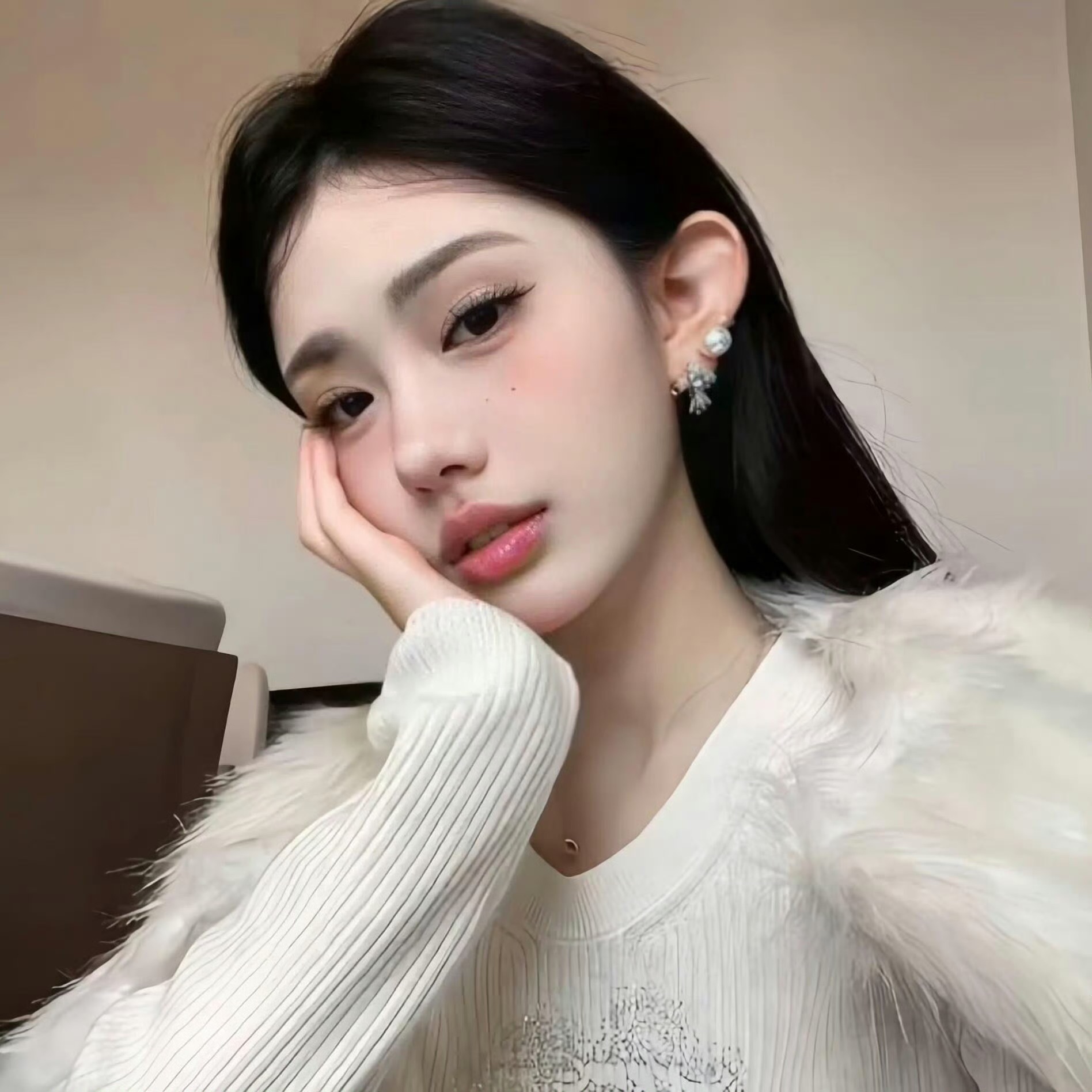 巴音郭楞伴游女生沈梦蝶的资料
