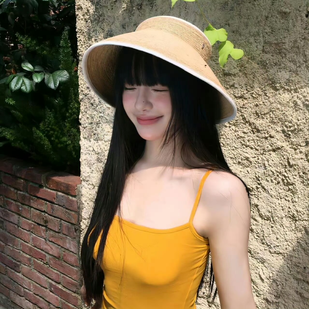 巴音郭楞伴游女生周丹的资料