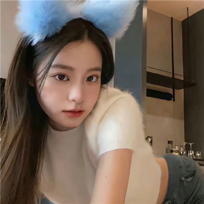 巴音郭楞伴游女生苦霞辉