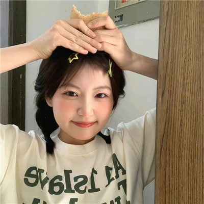 巴音郭楞伴游女生蒯慧雅