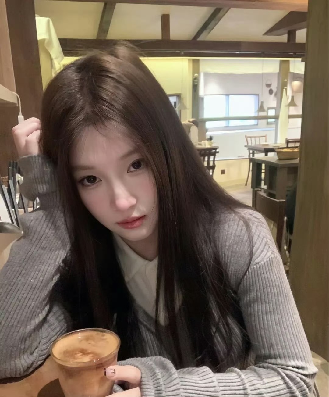 巴音郭楞伴游女生 | 柚子🍐的资料