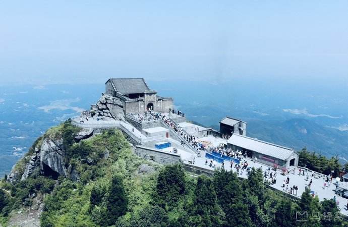 湖南旅游攻略(武汉到湖南旅游攻略)